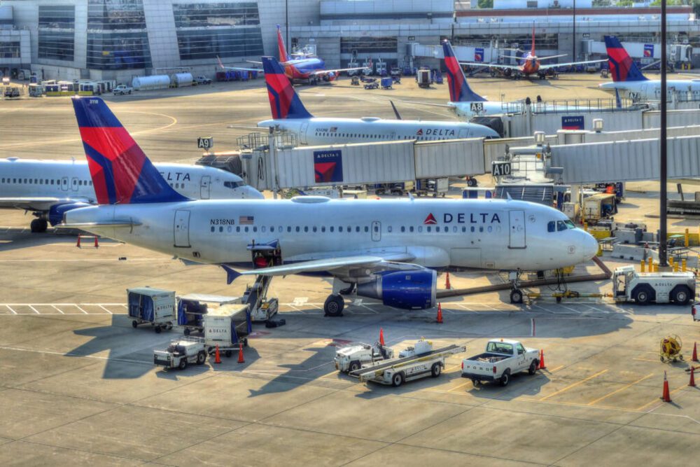 Hdr,Image,,Delta,Airlines,Jet,Planes,,Airport,Terminal,Gates,- Hdr,Image,,Delta,Airlines,Jet,Planes,,Airport,Terminal,Gates,-